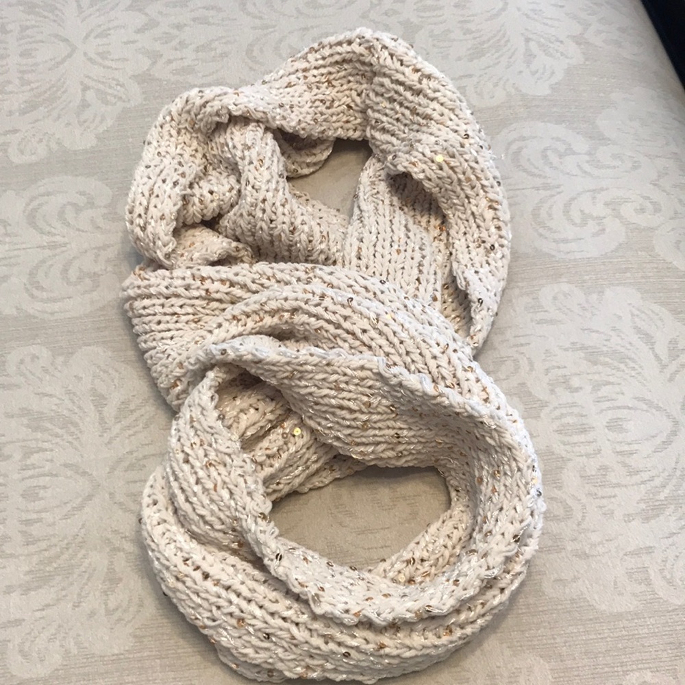 Betsey Johnson scarf